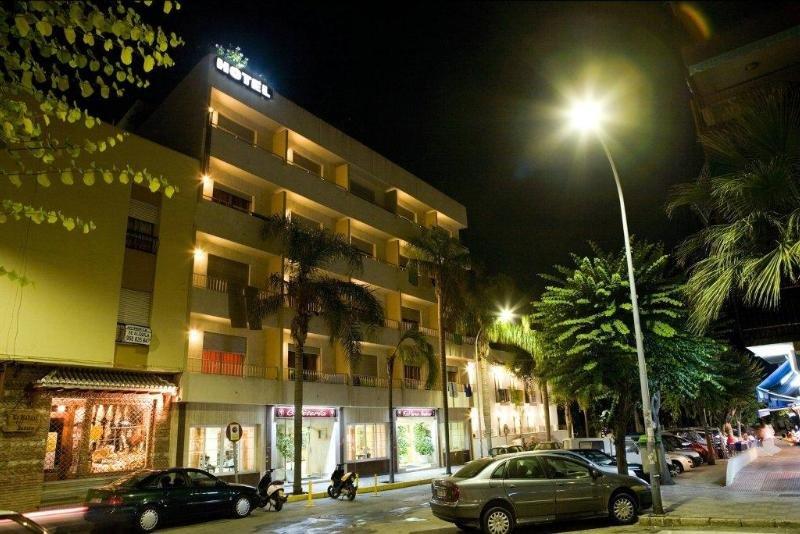 Olas De Hotel 2*