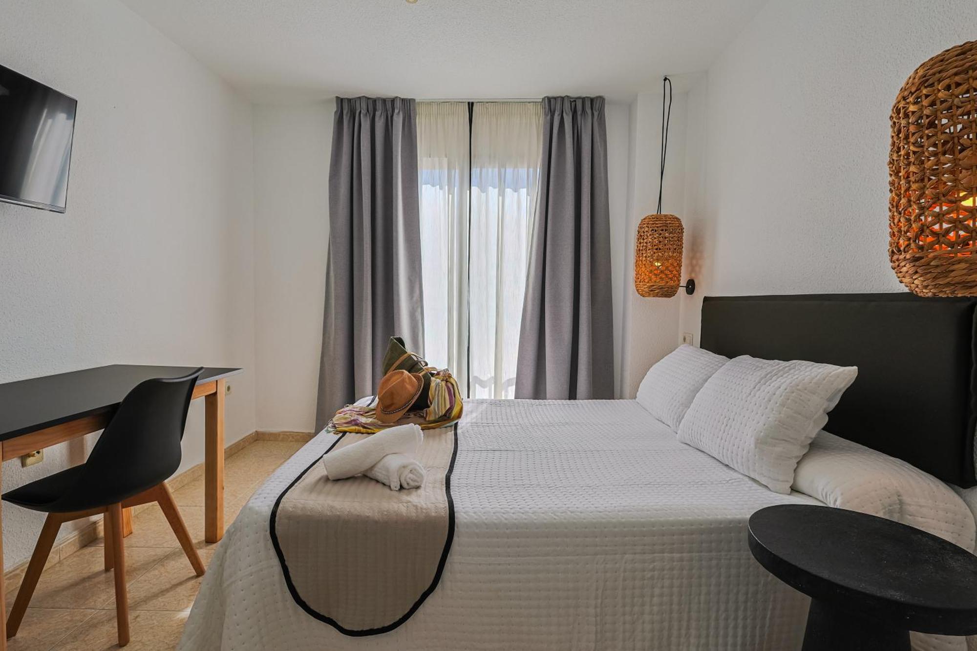 Olas De Hotel 2*