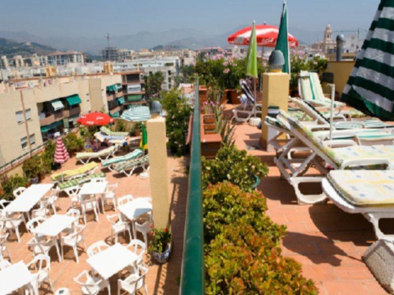 Olas De Hotel