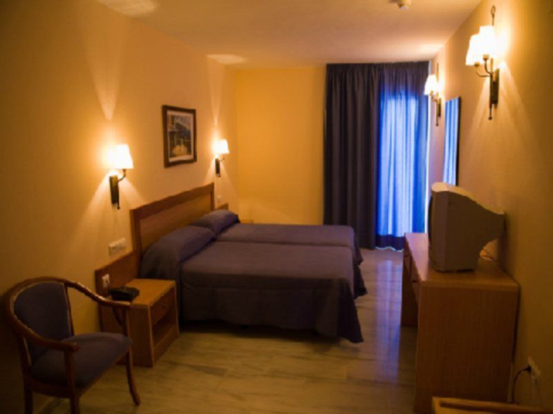 Olas De Hotel