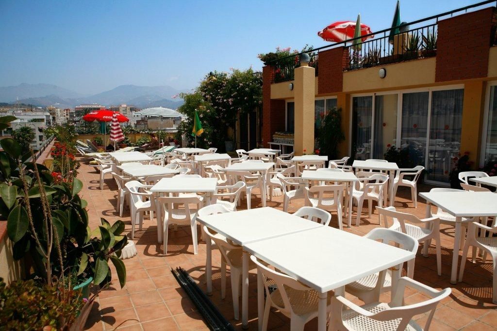 Olas De Hotel 2*