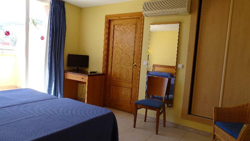 Hotel Olas De