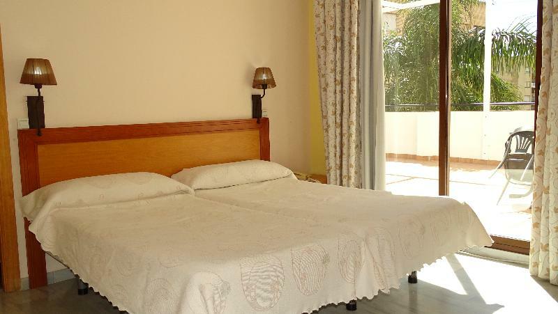 Olas De Hotel