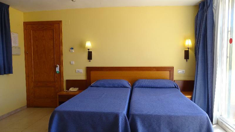 Hotel Olas De 2*